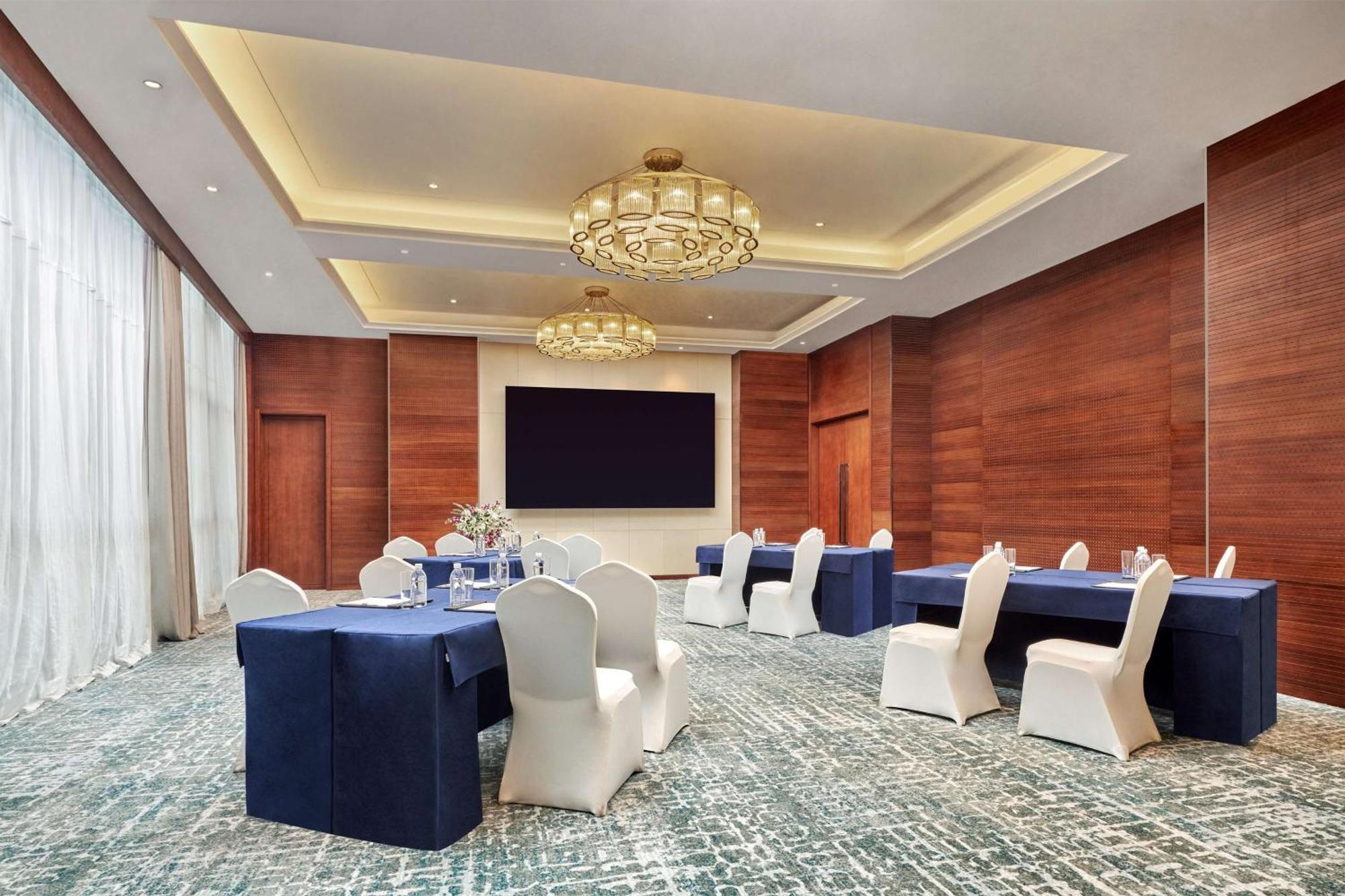 Hilton Garden Inn Wuhan Hankou Exterior photo