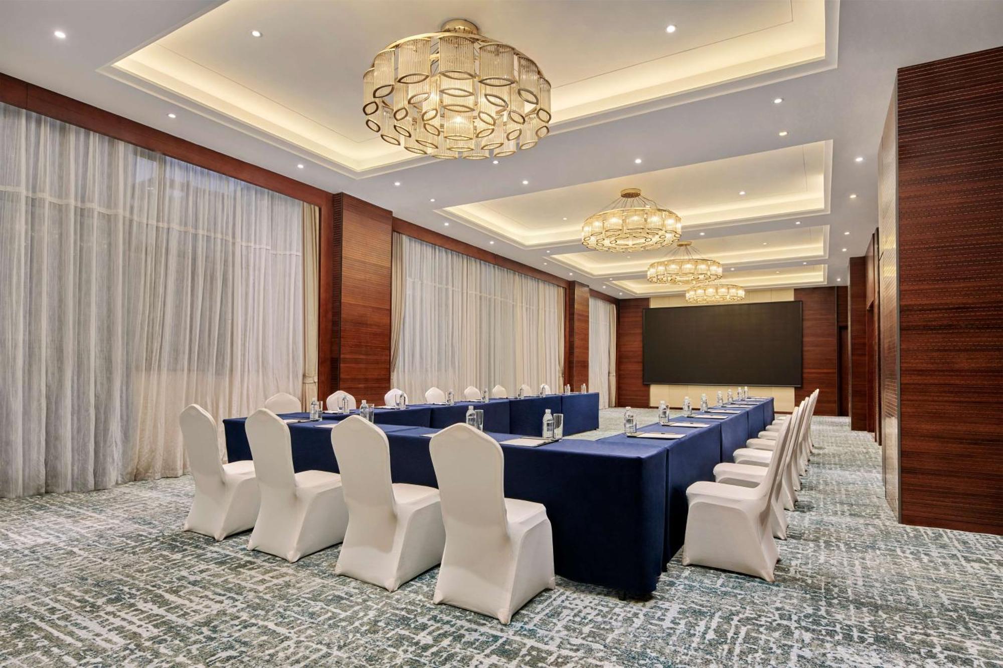 Hilton Garden Inn Wuhan Hankou Exterior photo