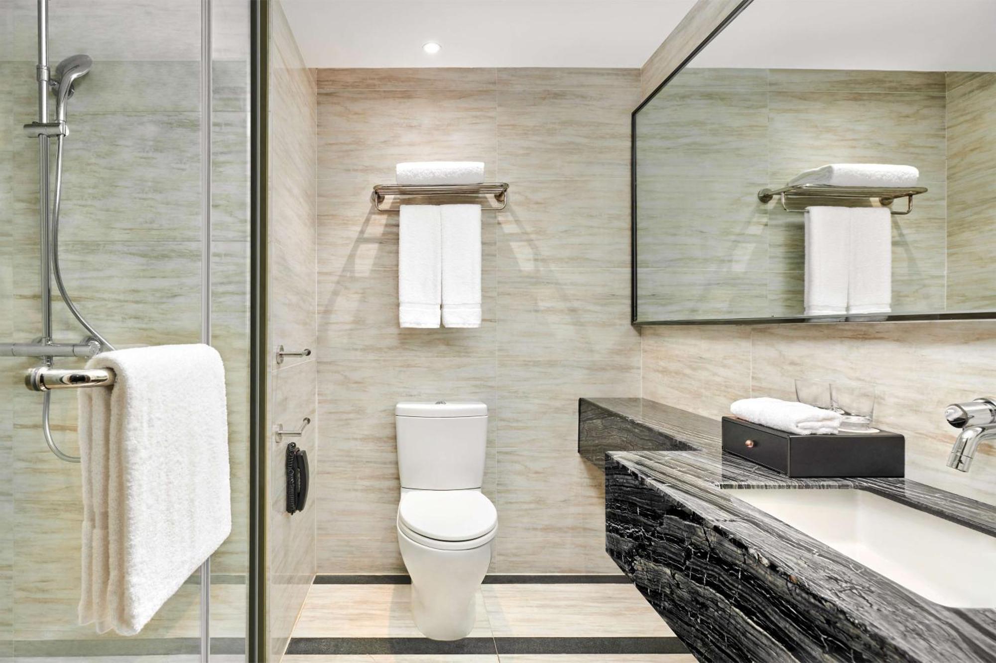 Hilton Garden Inn Wuhan Hankou Exterior photo