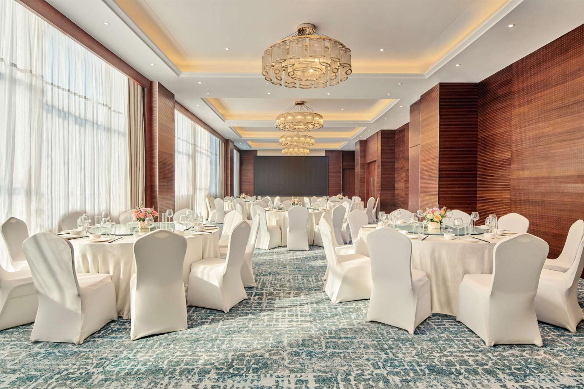 Hilton Garden Inn Wuhan Hankou Exterior photo
