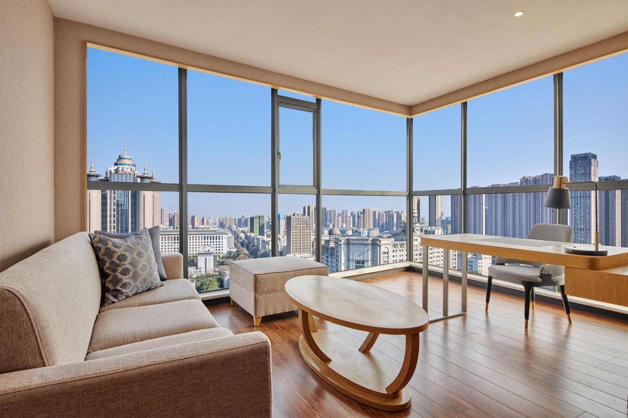 Hilton Garden Inn Wuhan Hankou Exterior photo