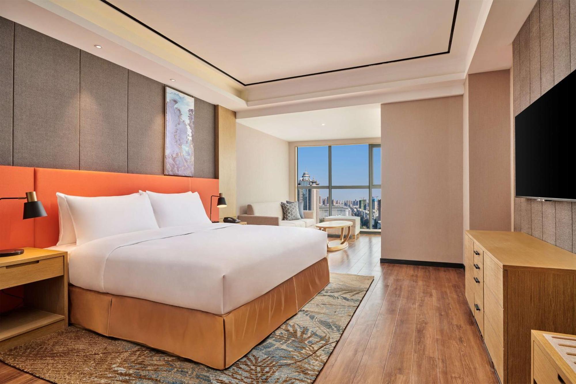 Hilton Garden Inn Wuhan Hankou Exterior photo