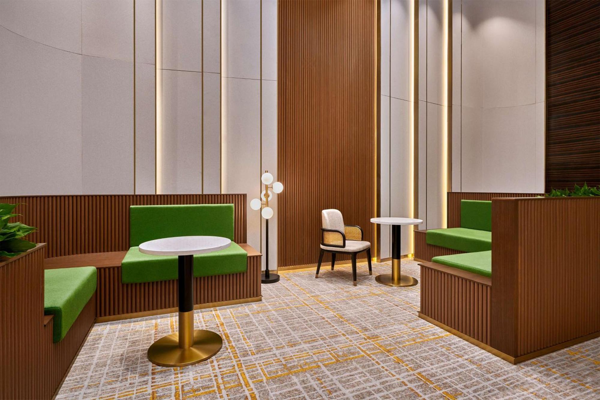 Hilton Garden Inn Wuhan Hankou Exterior photo