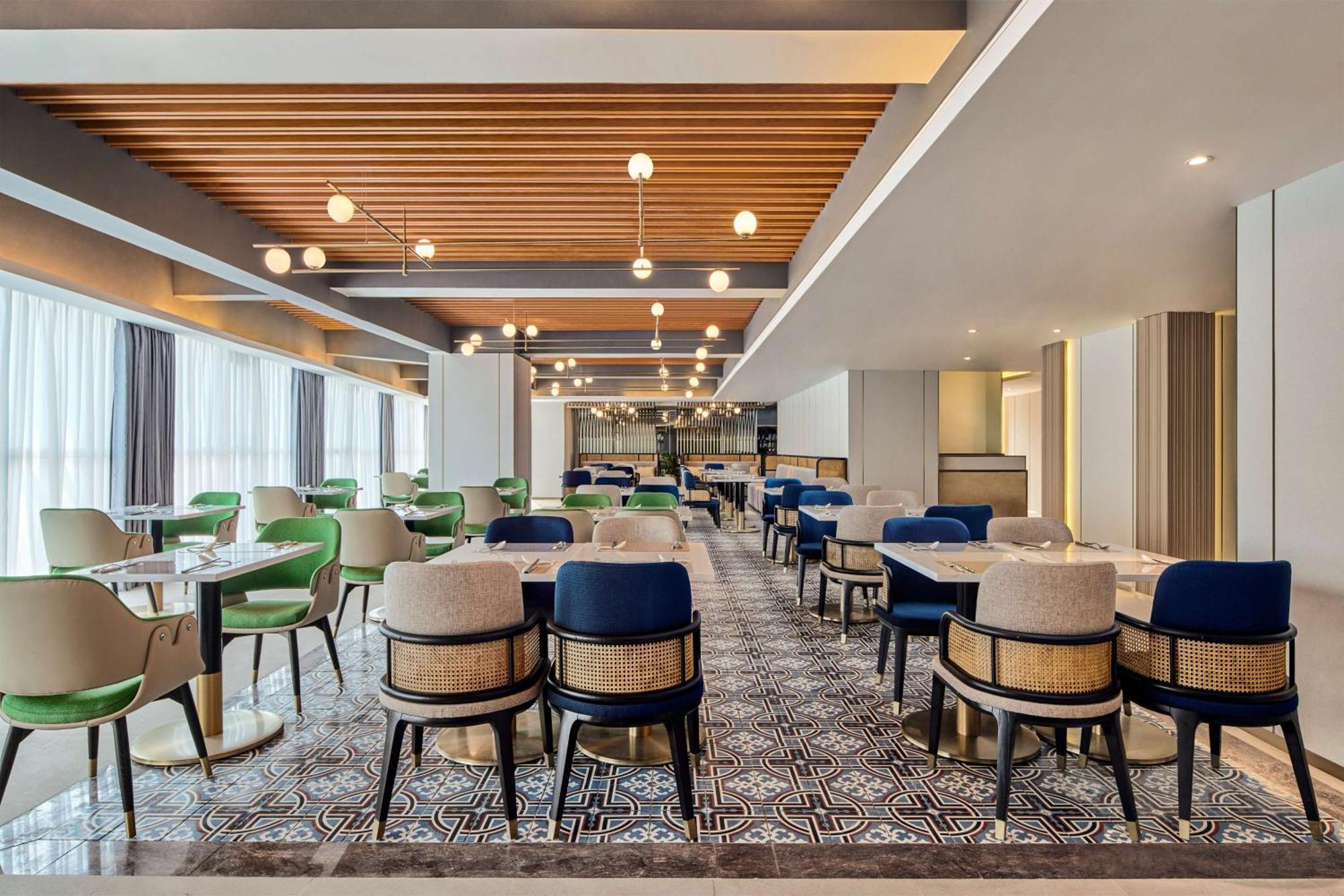 Hilton Garden Inn Wuhan Hankou Exterior photo