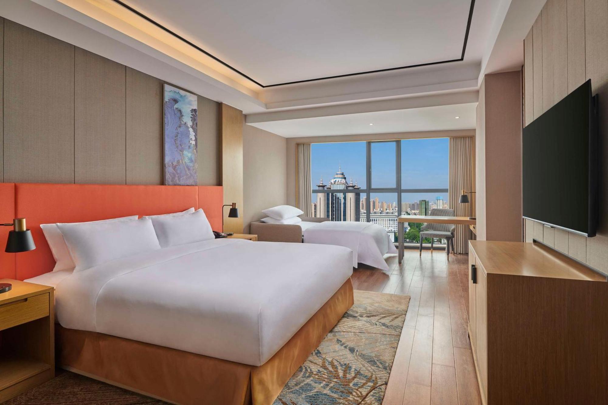 Hilton Garden Inn Wuhan Hankou Exterior photo